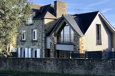 Image de Belle maison en granit face Ă la mer