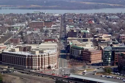 Image de Luxury Spacious & Bright 4 Bedroom Suite