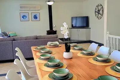 Image de Bennett's Bliss - Spectacular Ocean Front house - Relax & Enjoy with your family