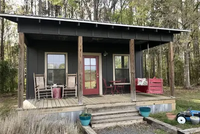 Image de Farm Girl Cabin