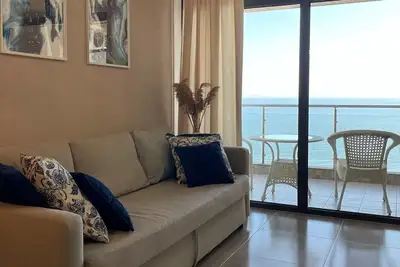 Image de Apartment with stunning sea views First Line and on the Marina