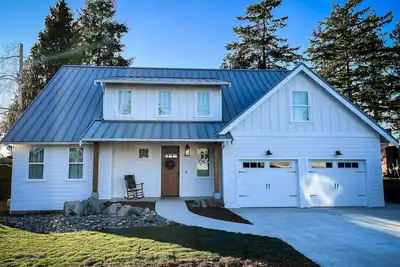 Image de Brand New Ocean Front Beach Home on Drayton Harbor w/ Hot Tub