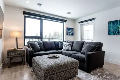 Image de Revelstoke - Condo with Hot tub-Switchback Suite