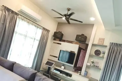 Image de Melaka homestay with pool, ktv, billiard, bbq sleeps 15-18