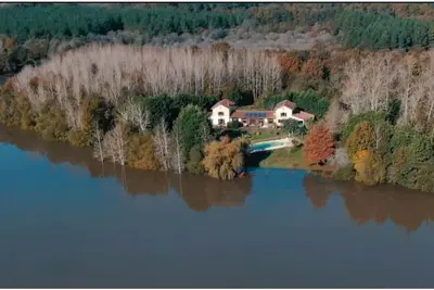 Image de Maison écologique dans réserve naturelle - Rosier