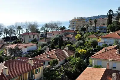Image de Charmant 3 pièces avec balcon, aperçu mer, calme, proche plage et centre - Menton