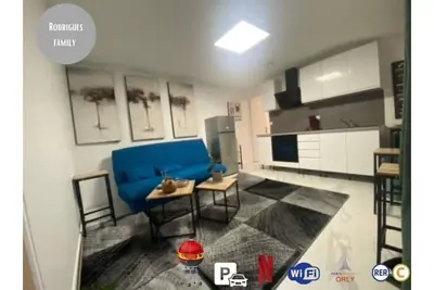 Image de La maison bleue (4 km de l'aéroport d'orly sans les avions)