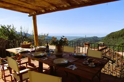 Image de Collines de Camaiore, maison splendide avec piscine et vue mer!
