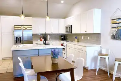 Image de Stunning 4Br2Ba. Pets Friendly. Extended Stay welcome!