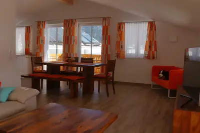 Image de Fully equipped, spacious vacation apartment with mountain views;