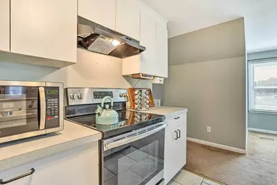 Image de Farmhouse Vacation Rental ~ 21 Mi to Philly!