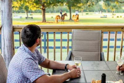 Image de Comfortable Home with Beautiful Outdoor Spaces and Views!