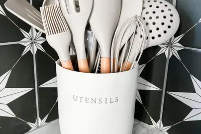 Image de High Point Corner - Best Location!