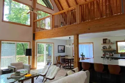 Image de Alpine Fox Luxury Intown Getaway, 3 King Beds