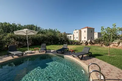 Image de Villas Platanias 2 bedroom villa with a heated pool