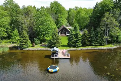 Image de Hot Tub | Dock | Swimming | Close To Ottawa