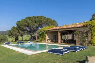 Image de Luxury villa at 15 minutes driving from the seaside