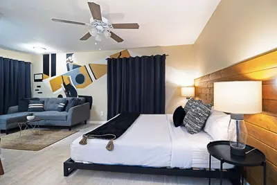 Image de Your Montrose Marshal! Sleeps 14, 7br, 7ba, 5pa