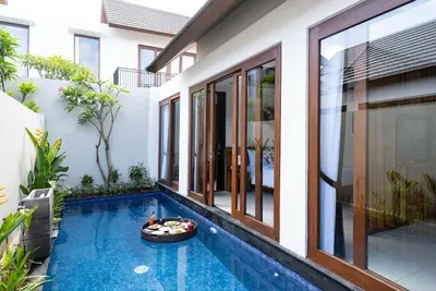 Image de An Exclusive Location in the Heart of Famous Jalan Raya Kuta