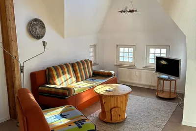 Image de Newly renovated: 2-room apartment in villa district - close to the train station