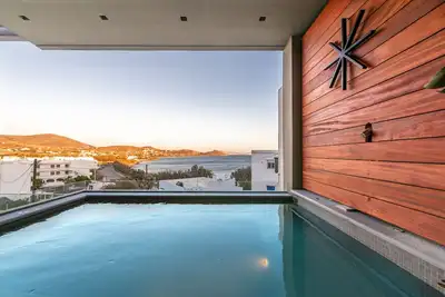 Image de Private Jacuzzi Suite with Sea View, Coocono Villas