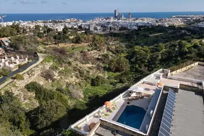 Beautiful Villa with Breathtaking Views in Swieqi