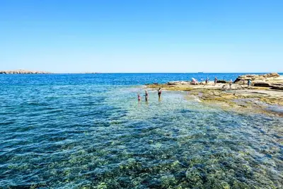 Image de Charming home meters from the seafront w\/terrace