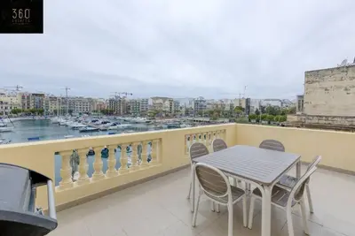 Image de Marina View Apt SLPs 9 with private terrace & Bbq