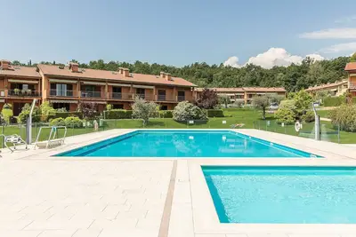 Image de Casa Sulla Collina with lake view