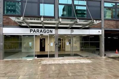 Image de 2 bedroom apt beside ManU std