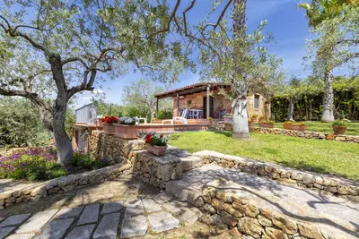 Image de Villa 'Sa Domo Su Sole' avec vue sur la mer, terrasse privée et Wi-Fi