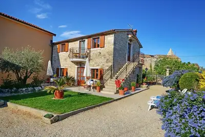 Image de Apartments Maslina for max 8 persons with garden, Baderna 12km from PoreÄŤ / Apartment Maslina 2 for max 4 Pax in Baderna 12km from PoreÄŤ