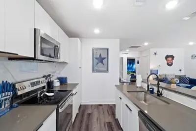 Cowboys Fan Pad 2 Bedroom!