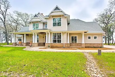 Image de Waterfront Lake Tawakoni Home w/ Fire Pit!