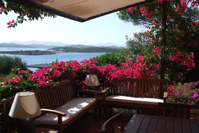Image de Wonderful two-family villa, a true paradise surrounded by nature!