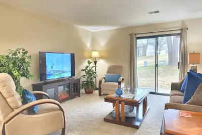 Image de Heated Pool, 2 Outdoor Pools, Hot Tub, Golf Front, Lake Shore Fish in the Resort