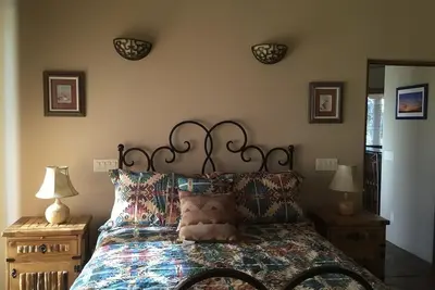 Image de Private Casita in million dollar area, minutes from Westworld/Tpc