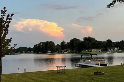 Image de Beautiful Lake House Sleeps 8