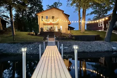 Image de Lake Manitou Home - 3 Bedroom Family Retreat