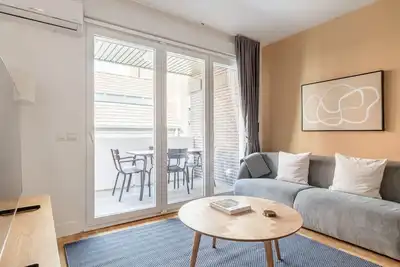 Image de Deluxe Salamanca 2br w/ Doorman nr Las Ventanas, by Blueground