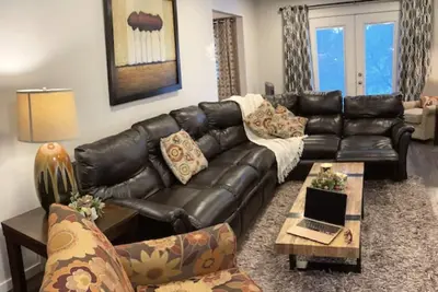 Image de Cheerful 3-Bdr House Very Close to Sherwood Park