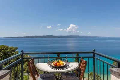 Image de Appartement d'une chambre avec le balcon et la vue sur le mer Brela, Makarska (A-20708-a)