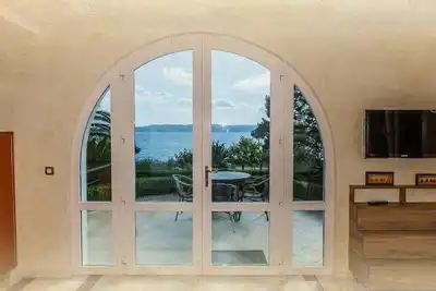 Image de Appartement de deux chambres avec la terrasse et la vue sur le mer Brela, Makarska (A-20708-b)