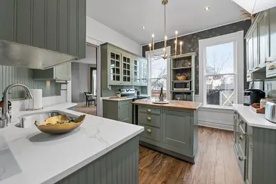 Image de Historic mansion near downtown Spokane for business & personal rental