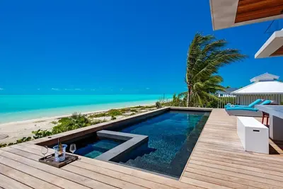 Image de Villa Umi - 6-bedroom in Long Bay Beach, Turks and Caicos. Enquire Now!