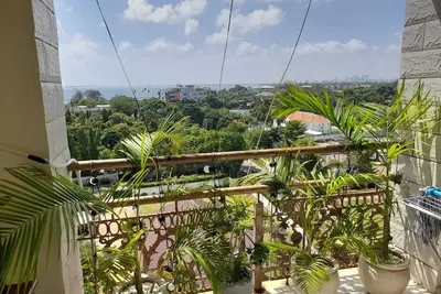 Image de ocean view apartment on top floor-5 mins from coco beach