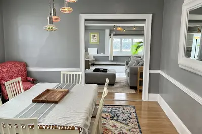 Image de West Hartford Center 1st floor