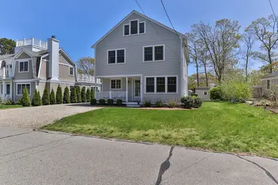 Image de Popponesset, 2-Bedrooms, 2. 5 baths, Sleeps 4, A/C, private deck