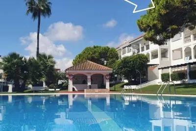 Image de Ferien Erleben, Erfrischender Pool, Kurzer Weg zum Strand