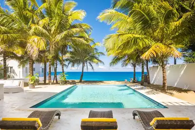 Image de Ocean Front Villa with spectacular views!